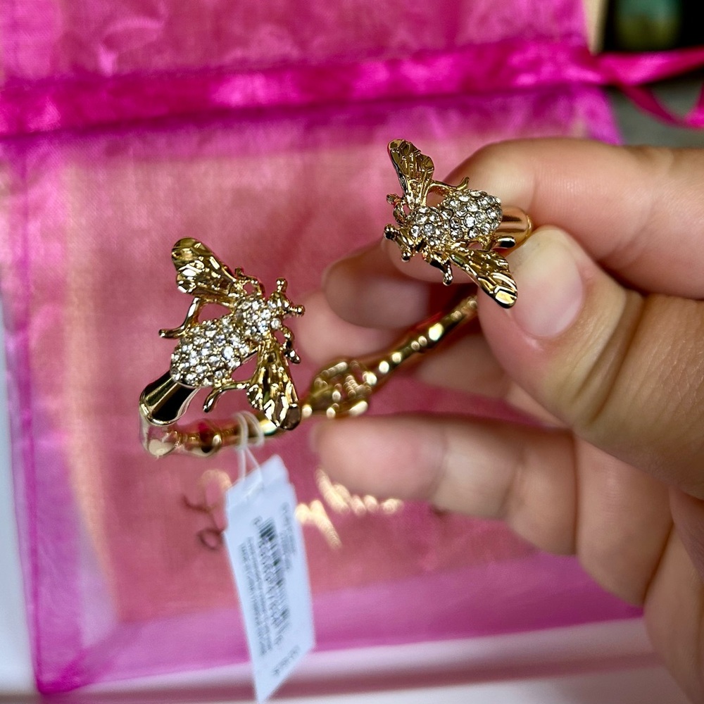 Lilly Pulitzer Gold Bee Bracelet with Crystals